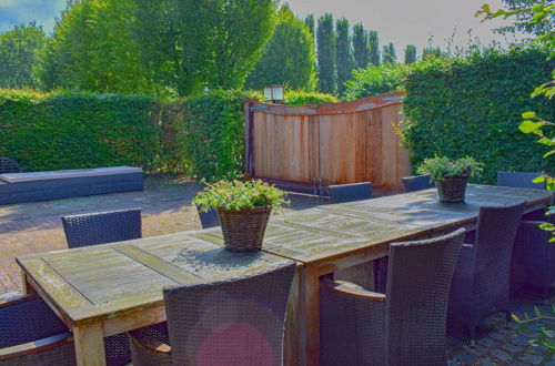 Photo 48 - Posh Holiday Home in Alphen with Hot Tub