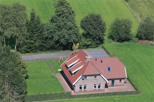 Foto 1 - Spacious Farmhouse in Achterhoek With Play Loft