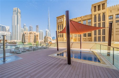 Foto 28 - Art-inspired apartment amidst Downtown Dubai