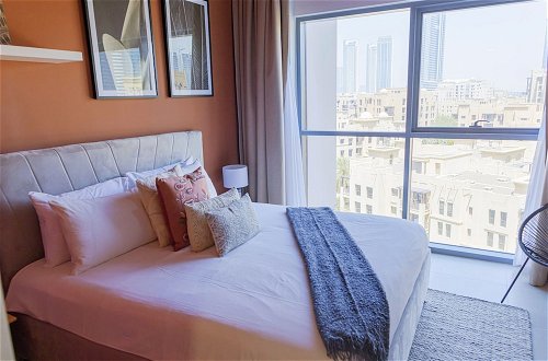 Foto 7 - Art-inspired apartment amidst Downtown Dubai