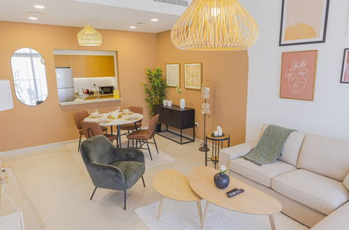 Foto 17 - Art-inspired apartment amidst Downtown Dubai