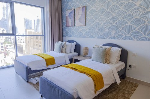 Foto 8 - Art-inspired apartment amidst Downtown Dubai