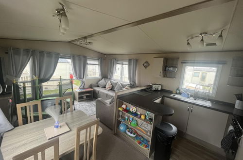 Foto 15 - Immaculate Sen Friendly 3-bed Caravan in Porthcawl