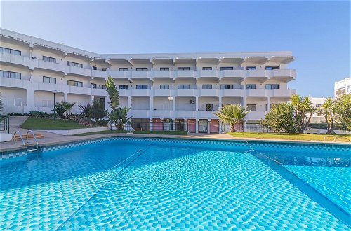 Photo 1 - Vilamoura Cosy 2 With Pool by Homing