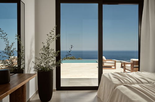 Foto 6 - Design 3-bed Villa With Infinity Pool in Zakynthos