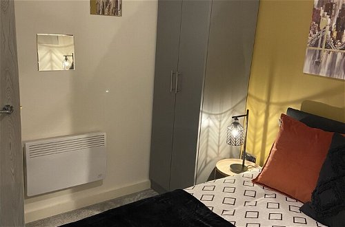 Foto 4 - Captivating 2-bed Apartment in Bradford