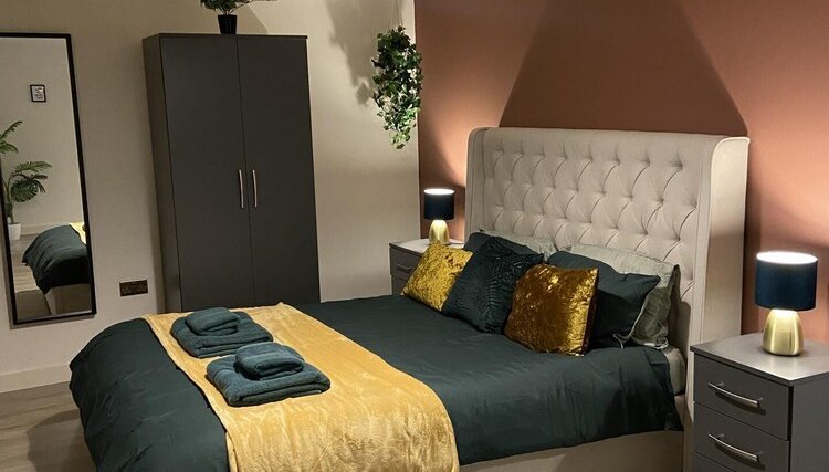 Foto 1 - Captivating 2-bed Apartment in Bradford