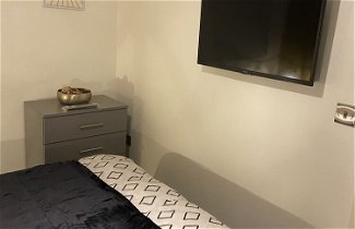 Photo 3 - Captivating 2-bed Apartment in Bradford
