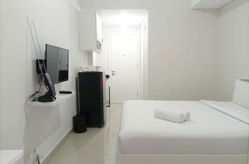 Foto 2 - Comfortable And Tidy Studio At Barsa City Apartment