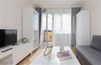 Photo 2 - Berka Joselewicza Apartment by Renters