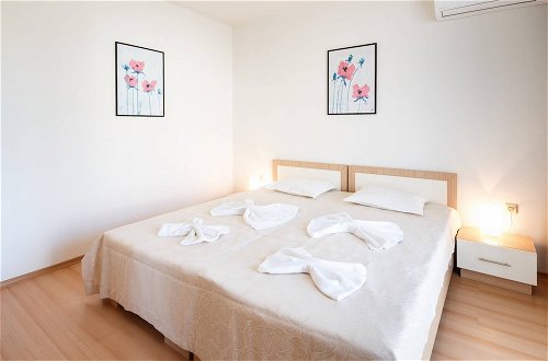 Photo 2 - Charming Apartment With 1 Bedroom for up to 4 Pax