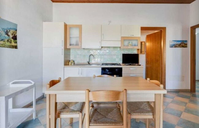 Air-conditioned Apartment 300 Meters From the sea - Photo 11