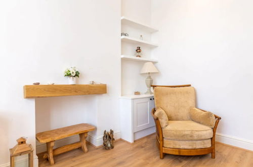 Photo 3 - Gorgeous, Newly Renovated 1 Bedroom in Balham With Garden
