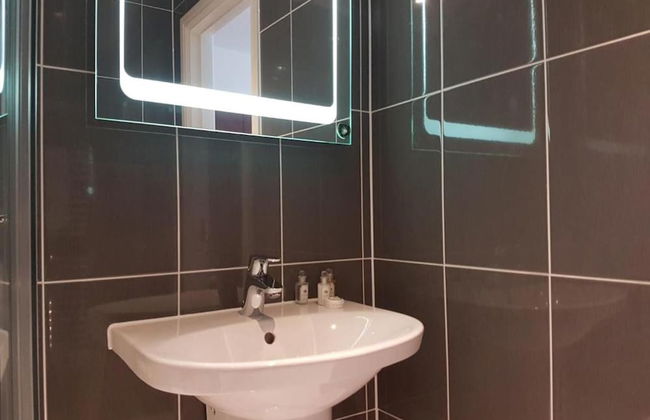 Captivating 2-bed Apartment in Brentwood - Foto 8