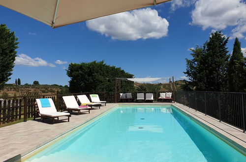 Photo 20 - Villa With Swimming Pool - air Conditioning - Siena - 10 People - Tuscany Crete