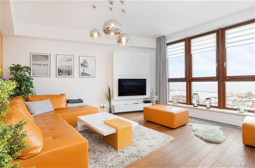 Photo 1 - Apartment Sea Towers Gdynia by Renters