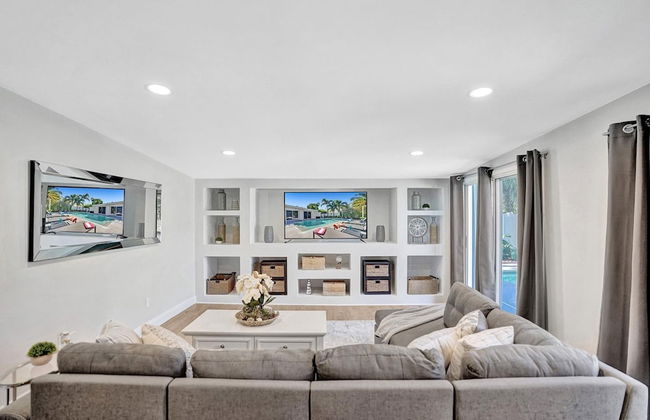 5BR with Heated Pool 5 min to Beach - Foto 46