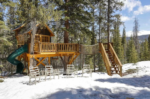 Photo 8 - Treehouse by Avantstay Secluded Mountain Cabin w/ Views, Hot Tub & Treehouse