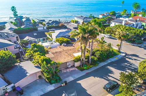 Photo 18 - Bird Rock by Avantstay Sand & Sun! Private Home in La Jolla w/ Entertainers Patio