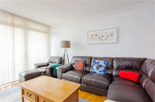 Foto 14 - Bright 2 Bedroom Apartment in Islington