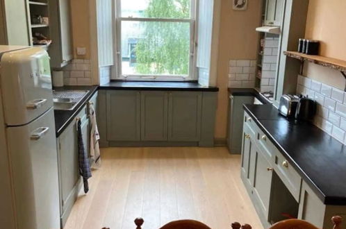 Foto 5 - Modern 2 Bedroom Apartment in Edinburgh