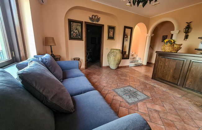Etna Panoramic Villa With Swimming Pool - Photo 11