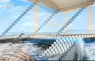 Foto 1 - Poseidon By Avantstay On The Beach! Two Ocean Facing Balconies & Hot Tub