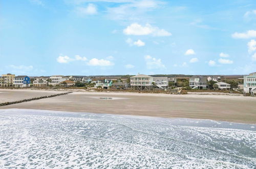 Photo 16 - Poseidon By Avantstay On The Beach! Two Ocean Facing Balconies & Hot Tub