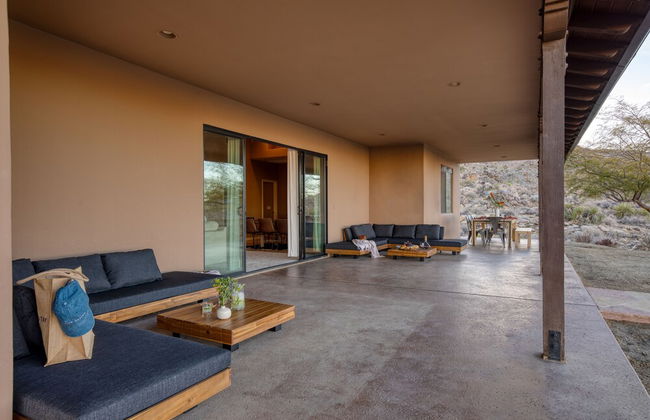 Desert Stone by Avantstay Contemporary Desert Oasis With Pool & Hot Tub - Photo 31