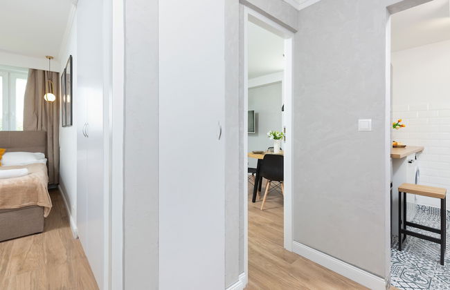 Apartment Popiełuszki Warsaw by Renters - Photo 29