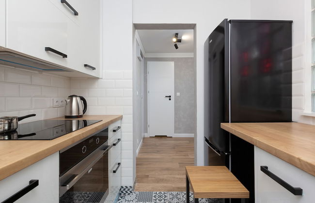 Apartment Popiełuszki Warsaw by Renters - Photo 27
