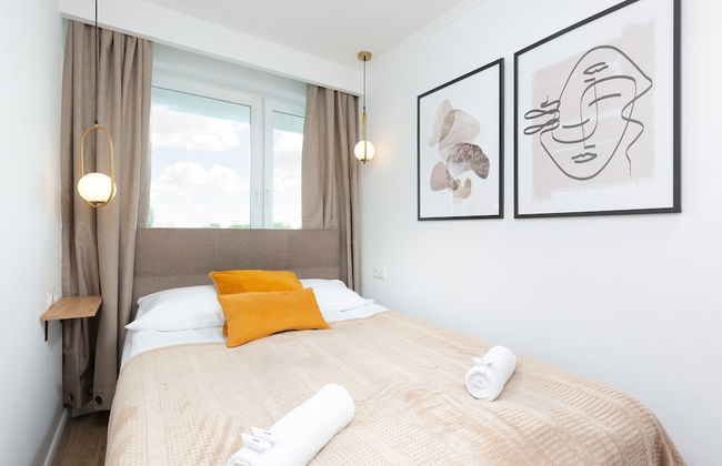 Apartment Popiełuszki Warsaw by Renters - Photo 19