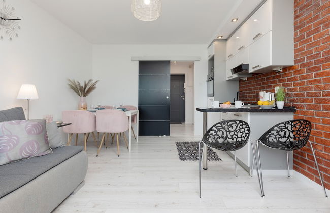 Apartment Popiełuszki Warsaw by Renters - Photo 6