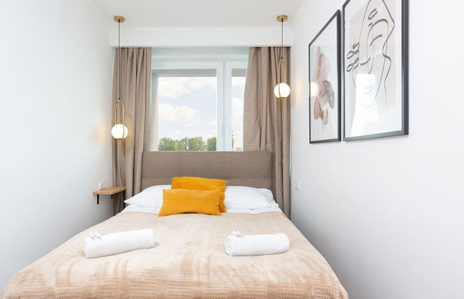 Apartment Popiełuszki Warsaw by Renters - Photo 18