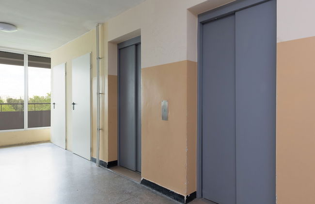 Apartment Popiełuszki Warsaw by Renters - Photo 41