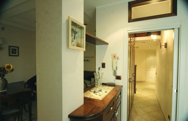Roma Chic House - Luxury House 4 People - With 2 Bedrooms 2 Bathrooms - Foto 36