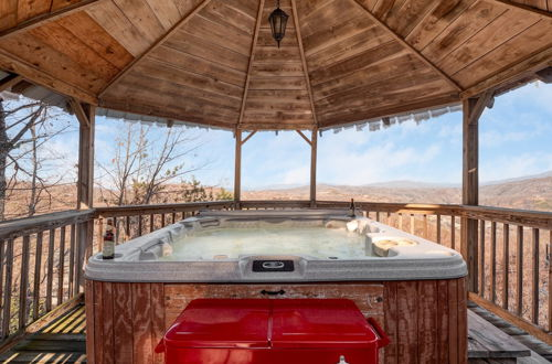 Photo 20 - Fontana by Avantstay Gorgeous Mountain Cabin w/ Views, Hot Tub & Game Room