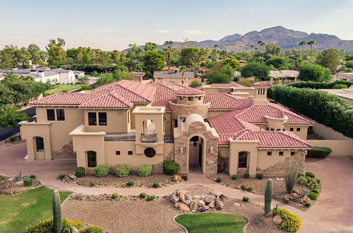 Photo 1 - Primrose by Avantstay Extravagant Desert Estate w/ Theater & Pool