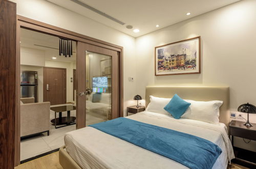 Photo 3 - CeLaVie Serviced Apartment - The Landmark 81