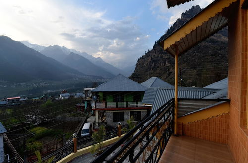 Photo 18 - OYO 13457 Home Luxury Stay Hills Hampta Pass