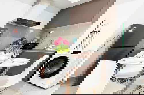 Photo 38 - Alinea Suites