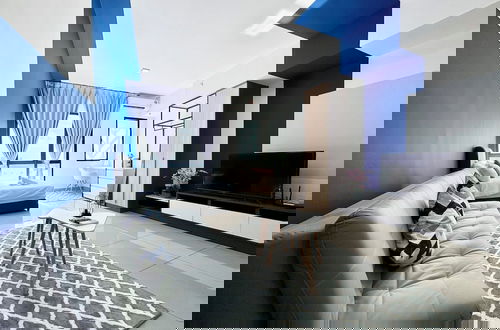 Photo 51 - Alinea Suites