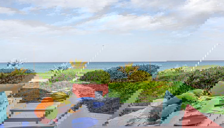 Foto 1 - Pink Rose Beachfront Villa