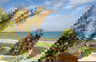 Foto 3 - Pink Rose Beachfront Villa