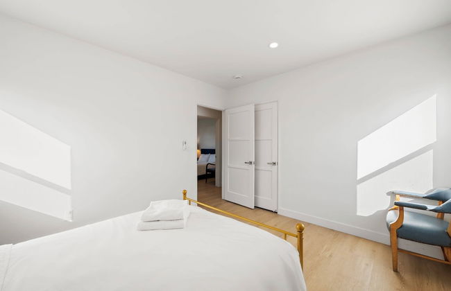Cozy & Stylish Home Spacious, Fully Equipped Stay - Foto 3