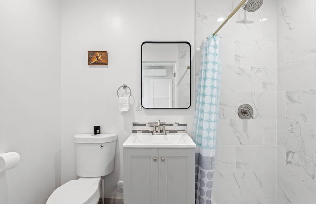 Cozy & Stylish Home Spacious, Fully Equipped Stay - Foto 24