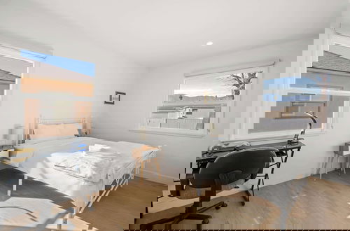 Photo 8 - Cozy & Stylish Home Spacious, Fully Equipped Stay