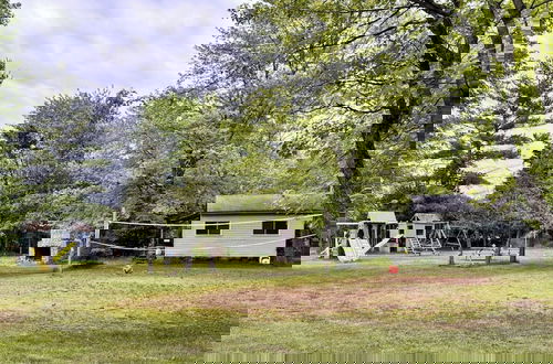 Foto 34 - Lakefront Hideaway Resort