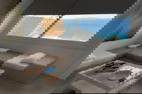 Photo 12 - Mykonos Noir Nest - Sea View Escape
