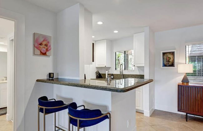 Cozy Condo w Heated Pool 1 Hr to Joshua Tree NP - Foto 8